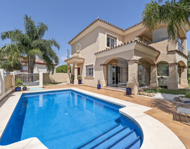 Villa for sale in Riviera del Sol - ST6148