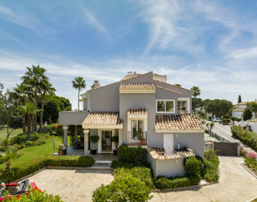 Villa for sale in La Quinta - 1810