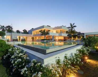 Villa for sale in Nueva Andalucia, La Cerquilla, Marbella - SV2310