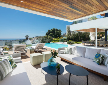 Villa for sale in Lomas de La Quinta, Benahavis - SV1857