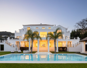 Villa for sale in El Madronal - SV1665
