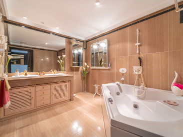 Apartment in Marbella — photo 4