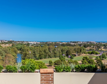 Penthouse for sale in Los Capanes del Golf - PANR-15880