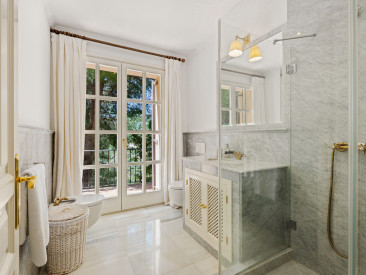 Villa in Benahavis — photo 2