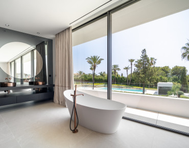 House for sale in Nueva Andalucia - PANR-15196