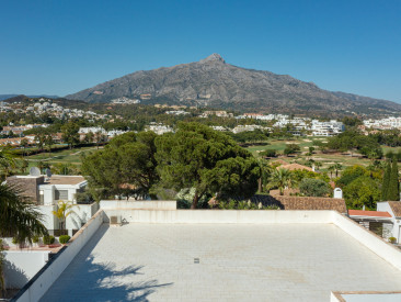 Villa in Marbella — photo 6