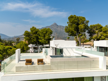 Villa in Marbella — photo 3
