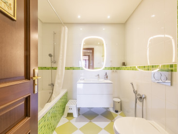 Apartment in Estepona — photo 2