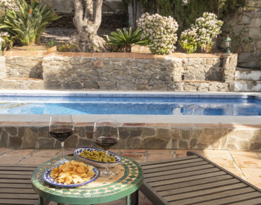 Villa for sale in Sayalonga - PANR-15953