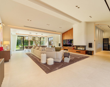 Villa for sale in Marbella - SV2386
