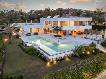 Villa in Marbella — photo 2