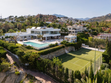 Villa in Marbella — photo 3