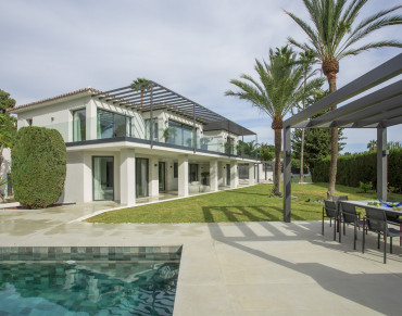 Villa for sale in Marbella Golden Mile - SV1621