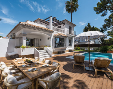 Villa for sale in Nueva Andalucia, Altos del Rodeo, Marbella - HRB-01041P
