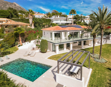 Villa for sale in Marbella Golden Mile, Nagüeles, Marbella - HRB-00513P
