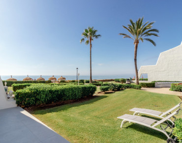 House for sale in Marbella Golden Mile, Coral Beach, Marbella - PANR-14272