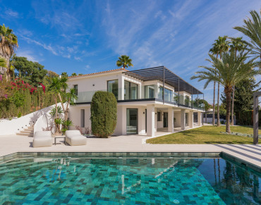 Villa for sale in Marbella Golden Mile, Rocio de Nagüeles, Marbella - PANR-13789
