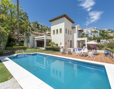 Villa for sale in Los Arqueros, Benahavís - PANR-13508