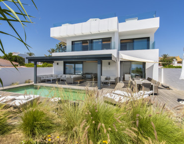 Villa for sale in Marbella East, Costabella, Marbella - R112-11770