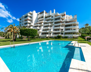 Apartment for sale in Guadalmina Alta, Guadalmina, San Pedro de Alcantara - W-02SEFZ