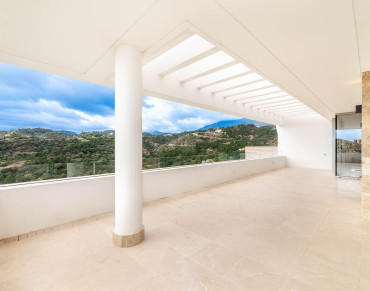 Villa for sale in Los Arqueros, Benahavís - W-02QUA0