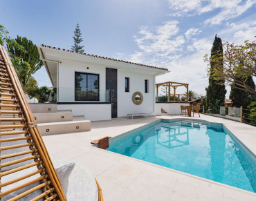 Villa for sale in Marbella East - HRB-00903P