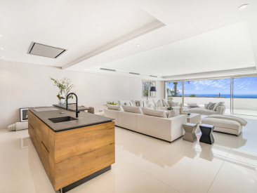 Apartment in Marbella — photo 4