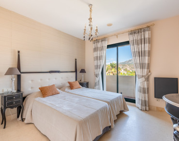 Penthouse for sale in Los Capanes del Golf - PANR-14116