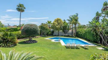 Villa for sale in Benahavis, Málaga €2.690.000 — photo 4 of 48