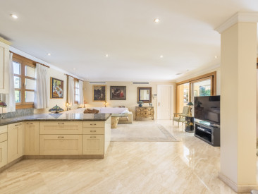 Villa in Marbella — photo 5