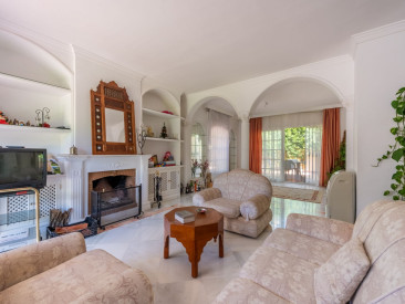 Villa in Marbella — photo 2