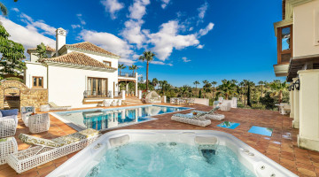 Villa for sale in Benahavis, Málaga €13.950.000 — photo 4 of 100