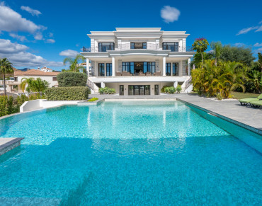 Villa for sale in La Alqueria - W-046R52