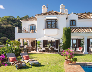 Villa for sale in El Madronal - CR2112