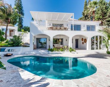 Villa for sale in Nueva Andalucia - 361-09191P