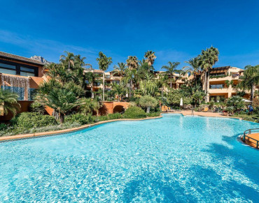 Apartment for sale in Marbella Golden Mile, Golden Mile, Marbella - W-046P5F