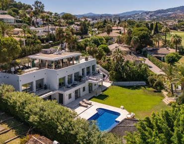 Villa for sale in Las Brisas - LS50067