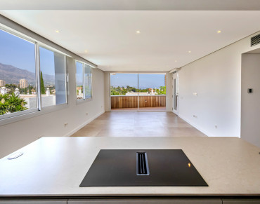 Apartment for sale in Nueva Andalucia - LS50149