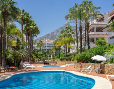 Apartment for sale in Marbella Golden Mile, Las Cañas Beach, Marbella - 5289MLA