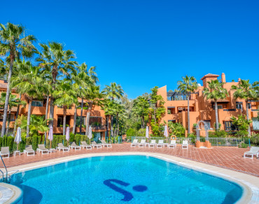 Apartment for sale in Nueva Andalucia, Alminar de Marbella, Marbella - 5689MLGF