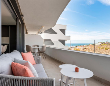 Apartment - Middle Floor Apartment for sale in Fuengirola - R4396264