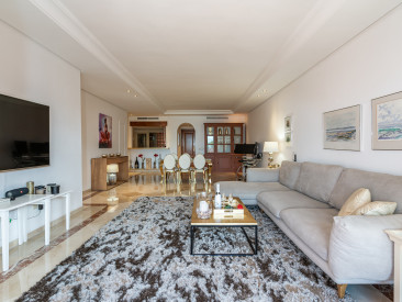 Apartment in Estepona — photo 5