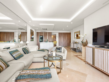 Apartment in Estepona — photo 3