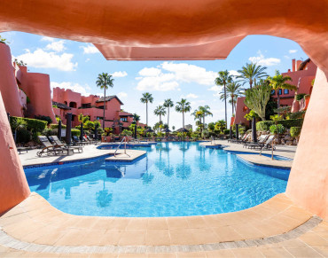 Ground Floor Apartment for sale in Torre Bermeja - LE-00396P