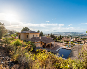 Villa for sale in Alhaurin de la Torre - NEWV8933