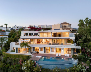 Villa for sale in La Quinta - DE225