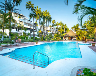 Apartment for sale in Marbella Golden Mile, Marina Puente Romano, Marbella - MPA6525