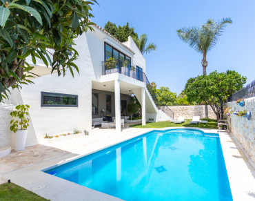Villa for sale in Estepona East, El Paraiso, Estepona - MPV6323