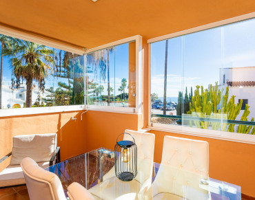 Apartment for sale in Marbella East, Marbella - ST6200