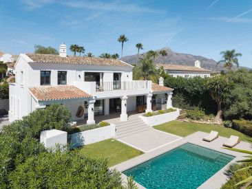 Villa in Marbella — photo 2